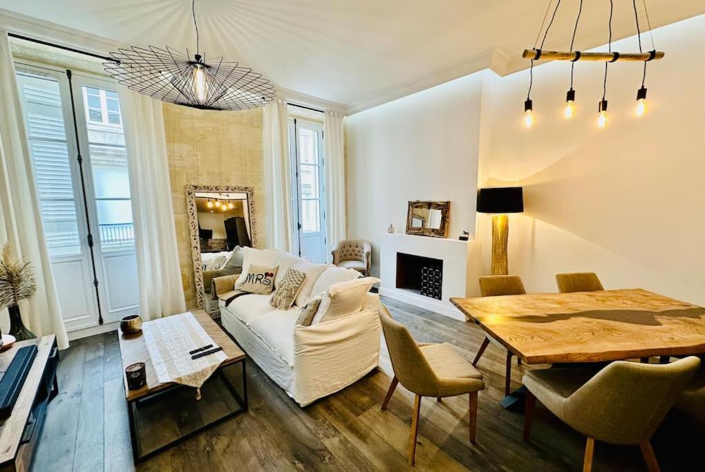 Appartement Chateau Trompette Tourny